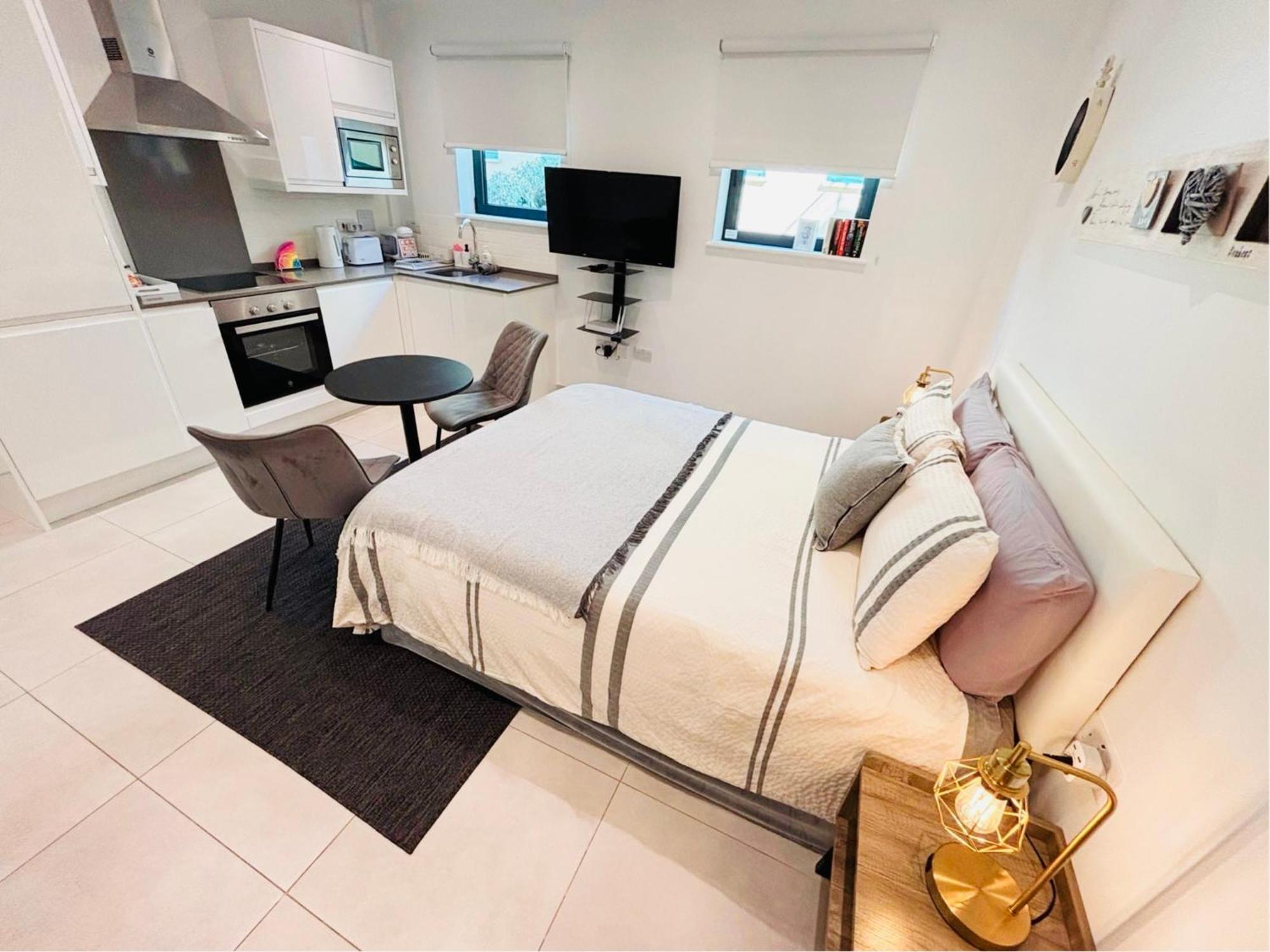 Gibraltar Central Suites Exteriör bild